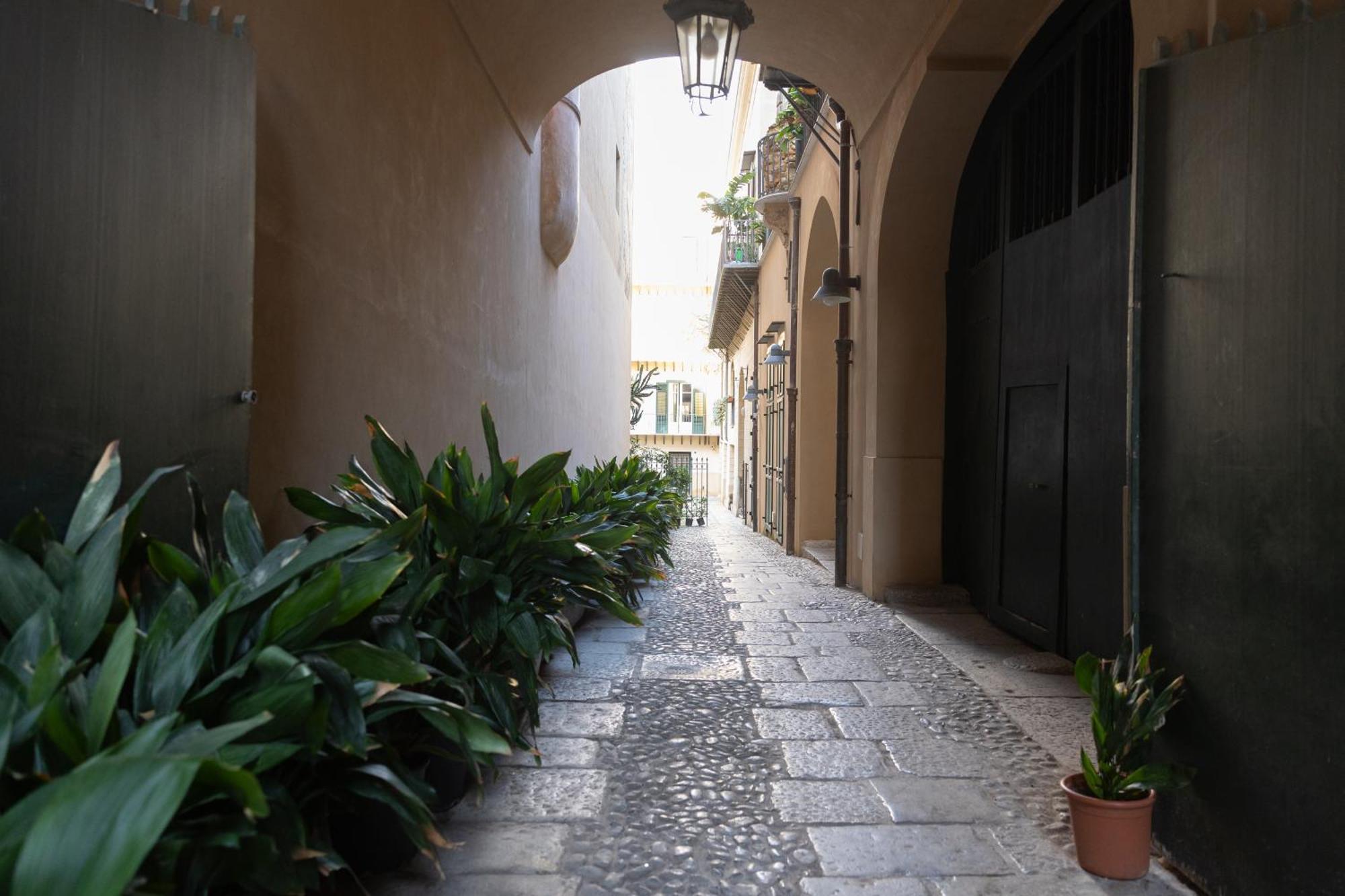 Dimora Artale In Cattedrale Apartment Palermo Exterior photo